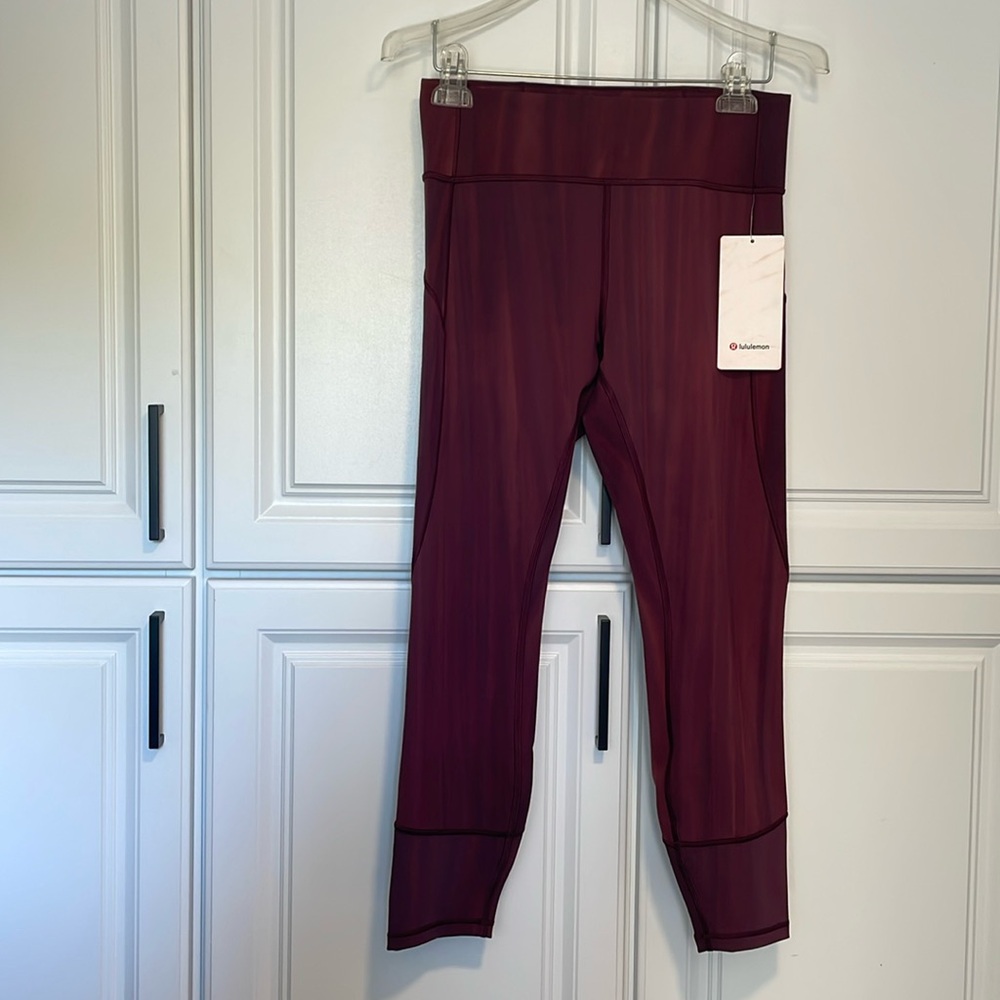 Lululemon NWT SIZE 10 IN MOVEMENT TIGHT 25 Inch